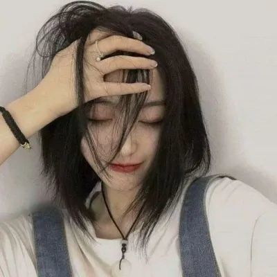 白鹿直播美颜灯没电了